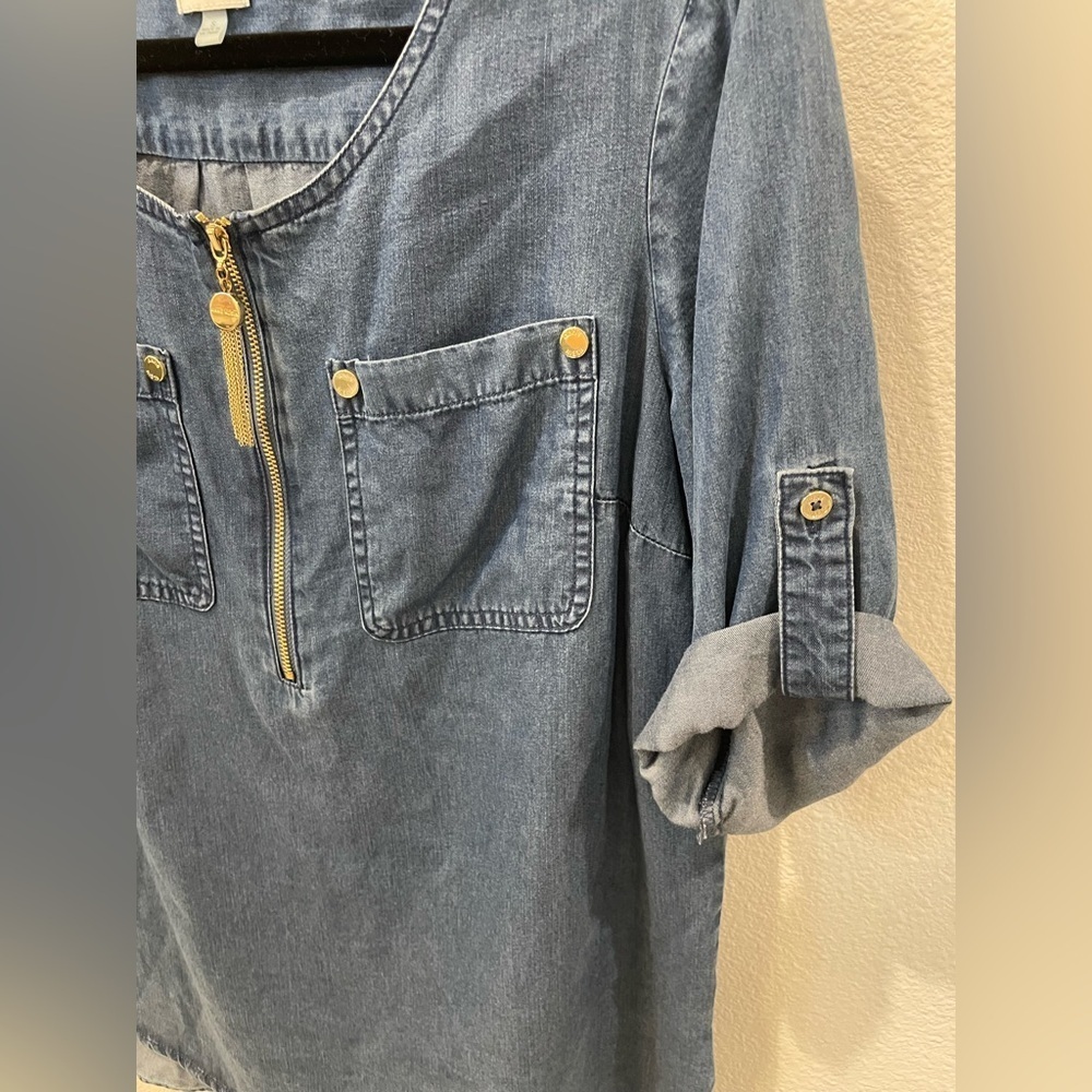 Anne Klein zip up chambray blouse size small quarter length sleeves - Picture 3 of 6